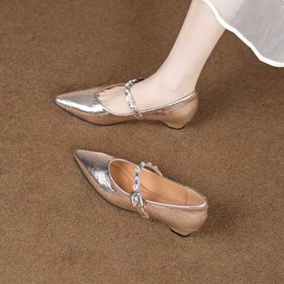 2025春秋新款一字带配裙子单鞋