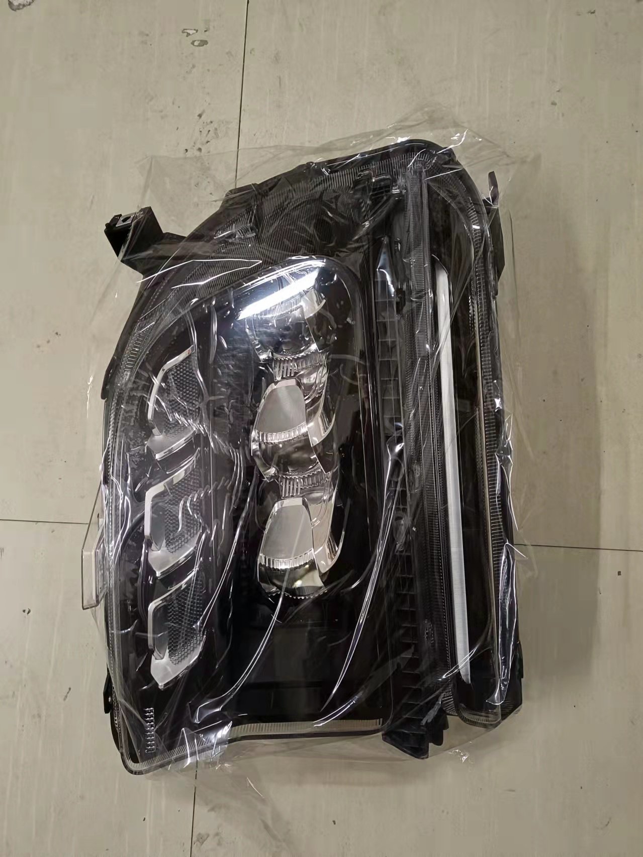 陆风荣耀汽车配件前大灯总成
