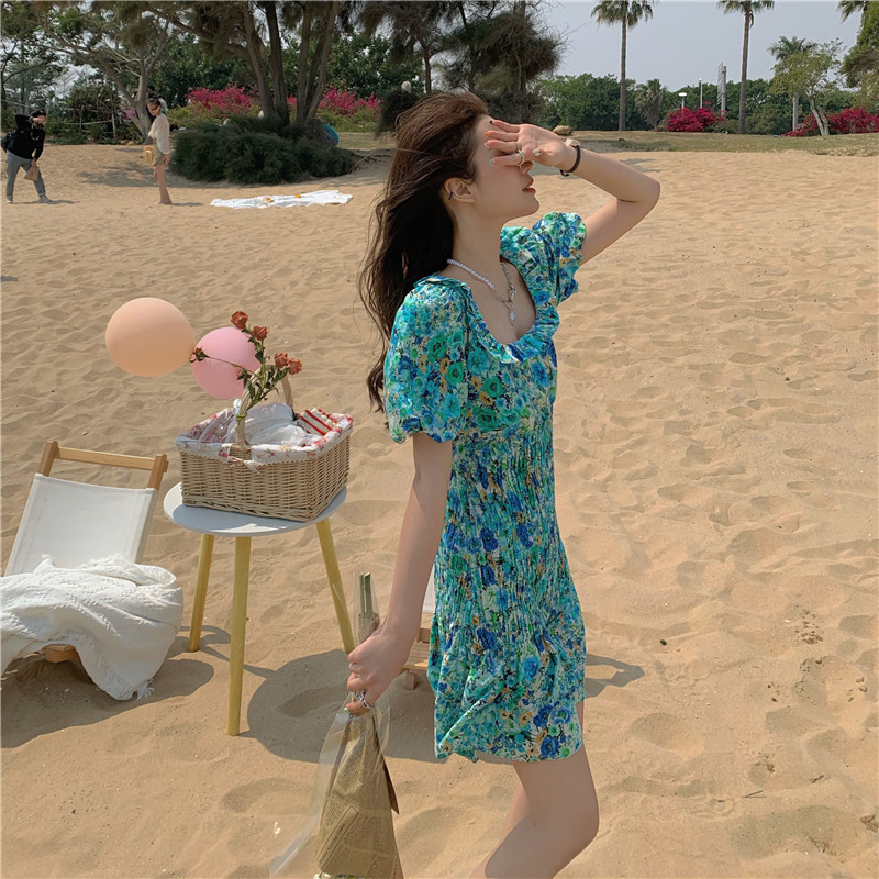 Real price Korean square neck foam sleeve floral dress with gathered waist pleated fishtail skirt