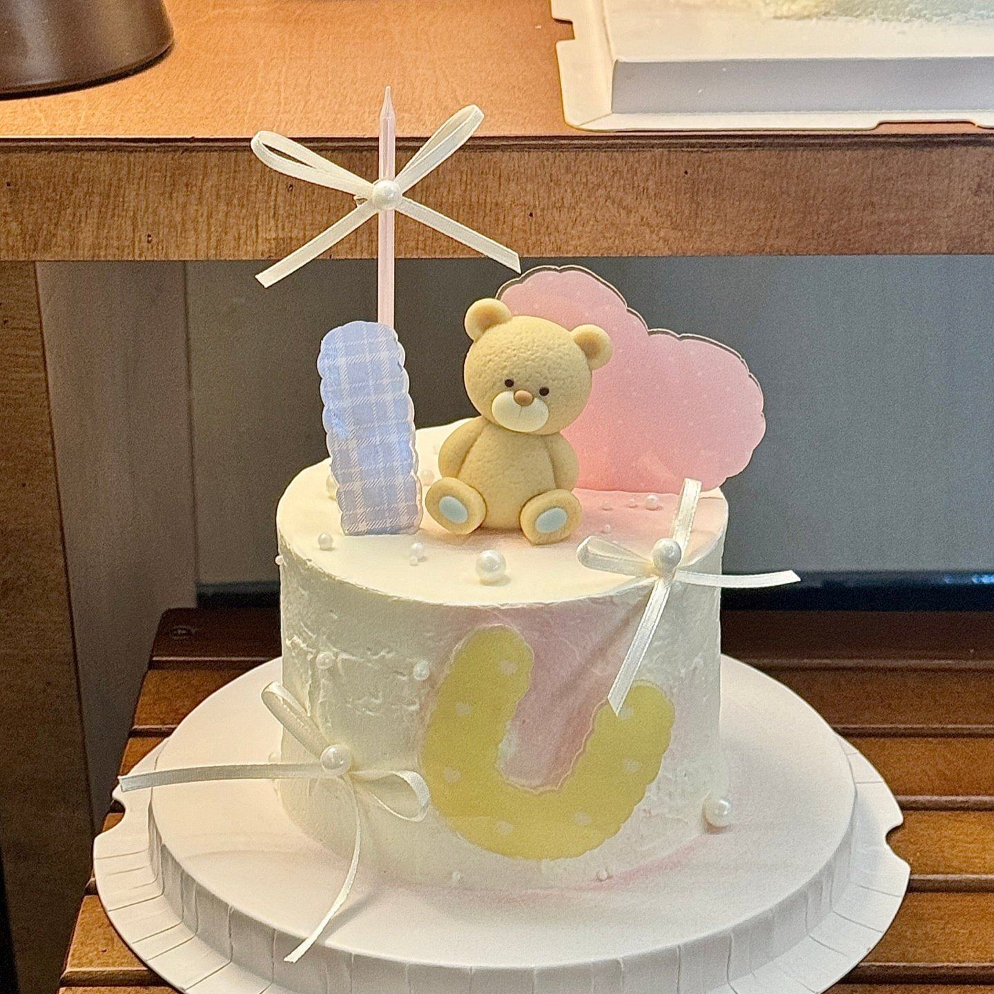 网红2.14情人节坐姿小熊蛋糕装饰摆件爱心亚克力情侣表白装扮配件,节庆用品/礼品,节日装扮用品,淘宝优惠券,粉丝福利购,淘宝优惠卷