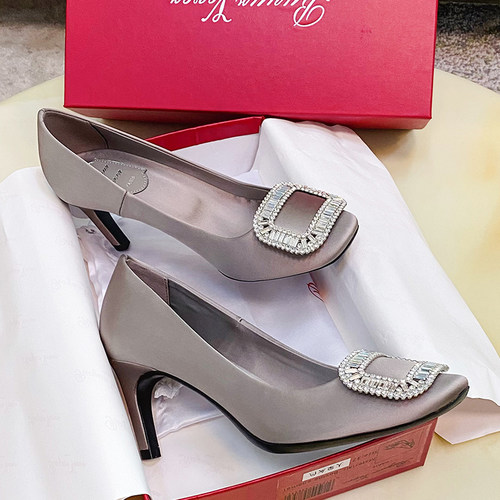 2025早春新款rv中高跟水钻方扣女单鞋王漫妮同款浅口气质高跟鞋女