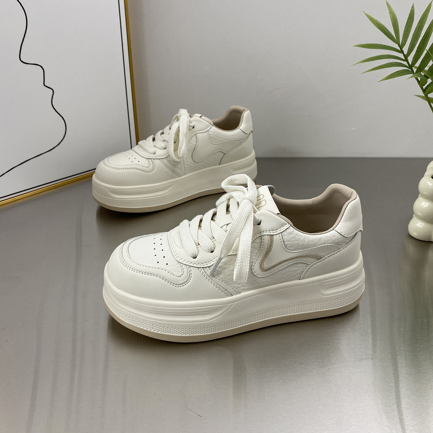 轻便百搭厚底真皮小白鞋女板鞋2026春季新款学院风百搭运动休闲鞋,女鞋,时尚休闲鞋,淘宝优惠券,粉丝福利购,淘宝优惠卷