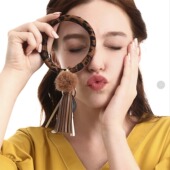 豹纹流苏手镯钥匙扣 圆圈防丢PU皮革亚马逊爆款 毛球手环钥匙圈