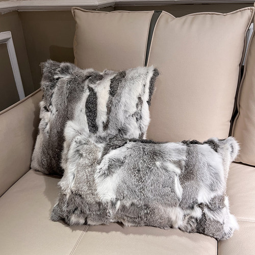 真兔毛抱枕美拉德风高级感靠垫