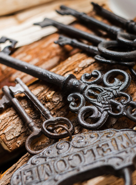 复古欧式杂货铸铁钥匙串装饰摆件墙面挂饰件花园庭院别墅户外