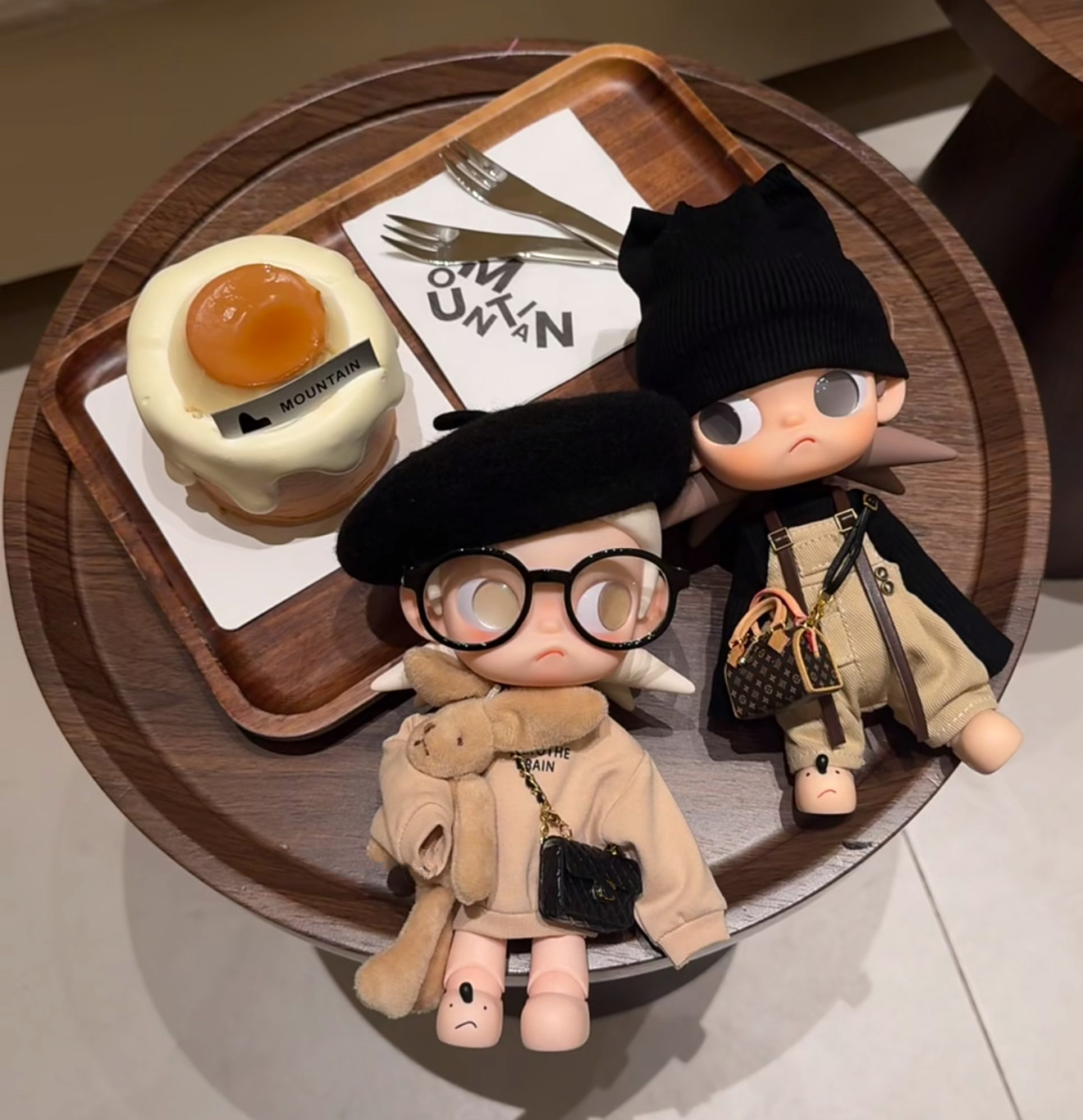 Zsiga栗棕色套装背带裤姜饼人嘎子姐贝雷帽包包1/8玩偶小香衣服,模玩/动漫/周边/娃圈三坑/桌游,潮玩娃衣,淘宝优惠券,粉丝福利购,淘宝优惠卷