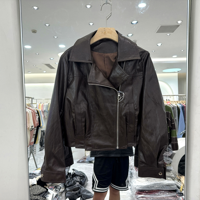 雅琪娜G091 时尚侧斜拉链西装领减龄机车服皮衣夹克短外套欧货秋
