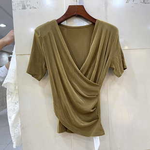 欧货春夏2026新款 垫肩交叉深V领皱褶洋气醋酸T恤上衣 2636 YYZD