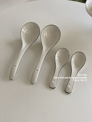 纯色简约白色调羹陶瓷勺子