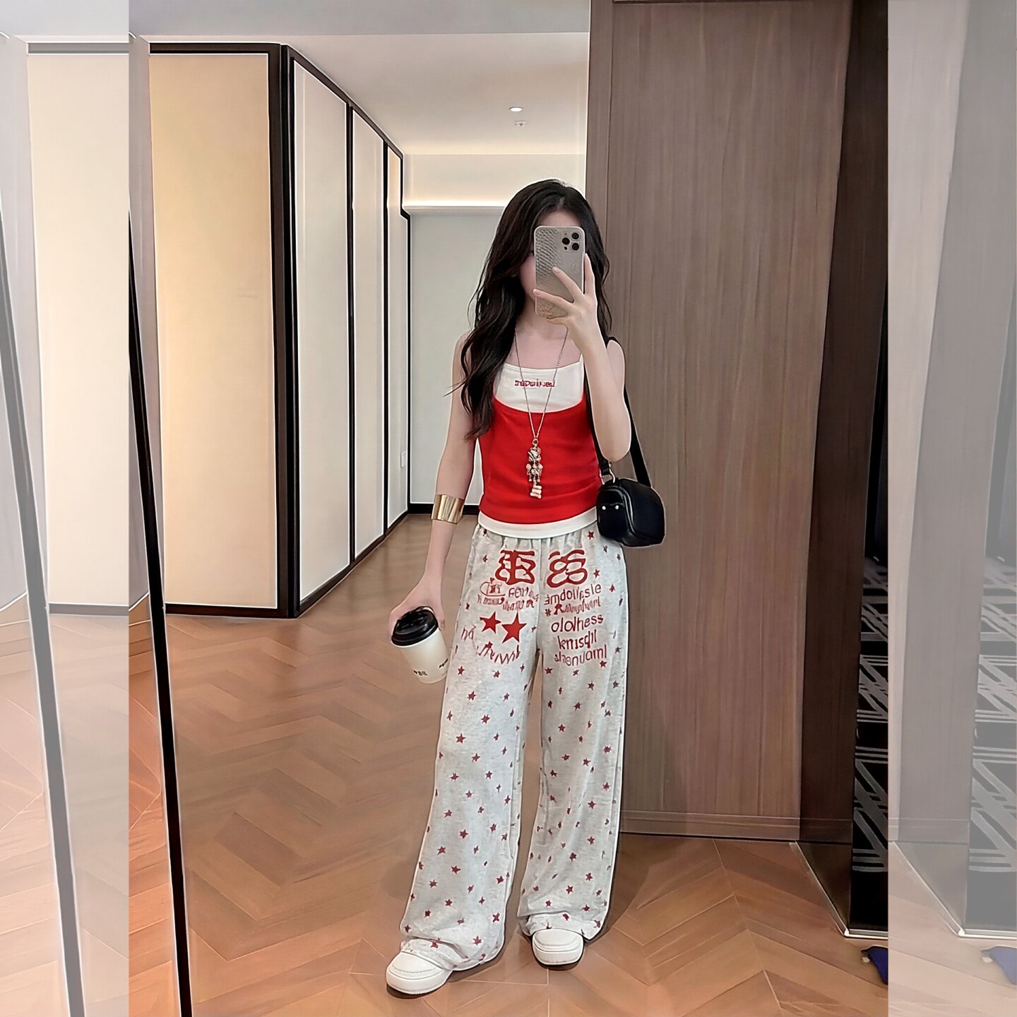 女童红色双吊带休闲时髦甜酷套装