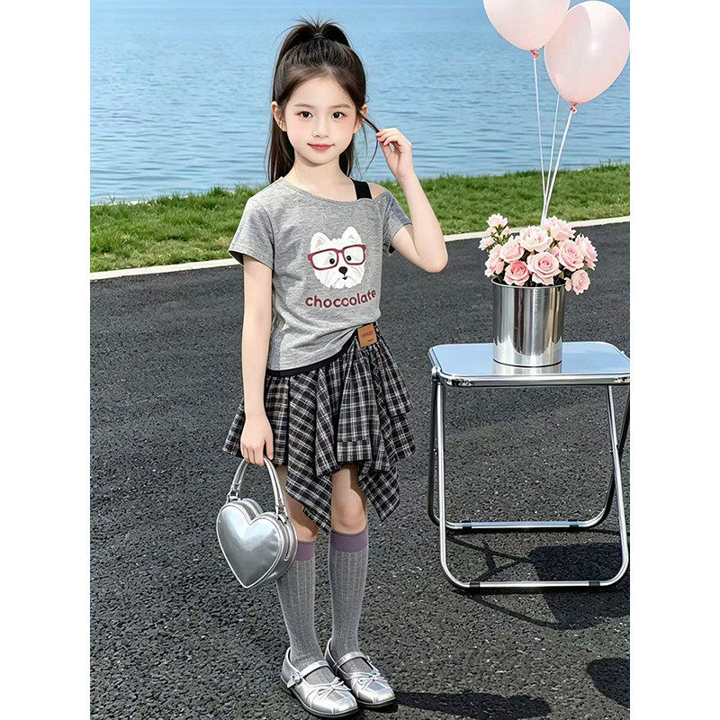 女童套装夏季2026新款儿童卡通印花T恤女孩不规则格子裙两件套潮