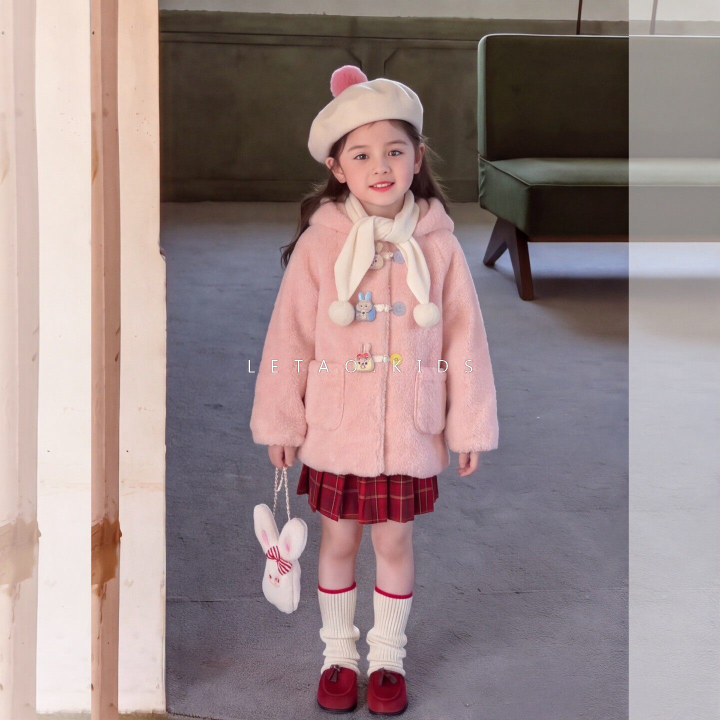 女童连帽羊羔绒呢子大衣加厚保暖