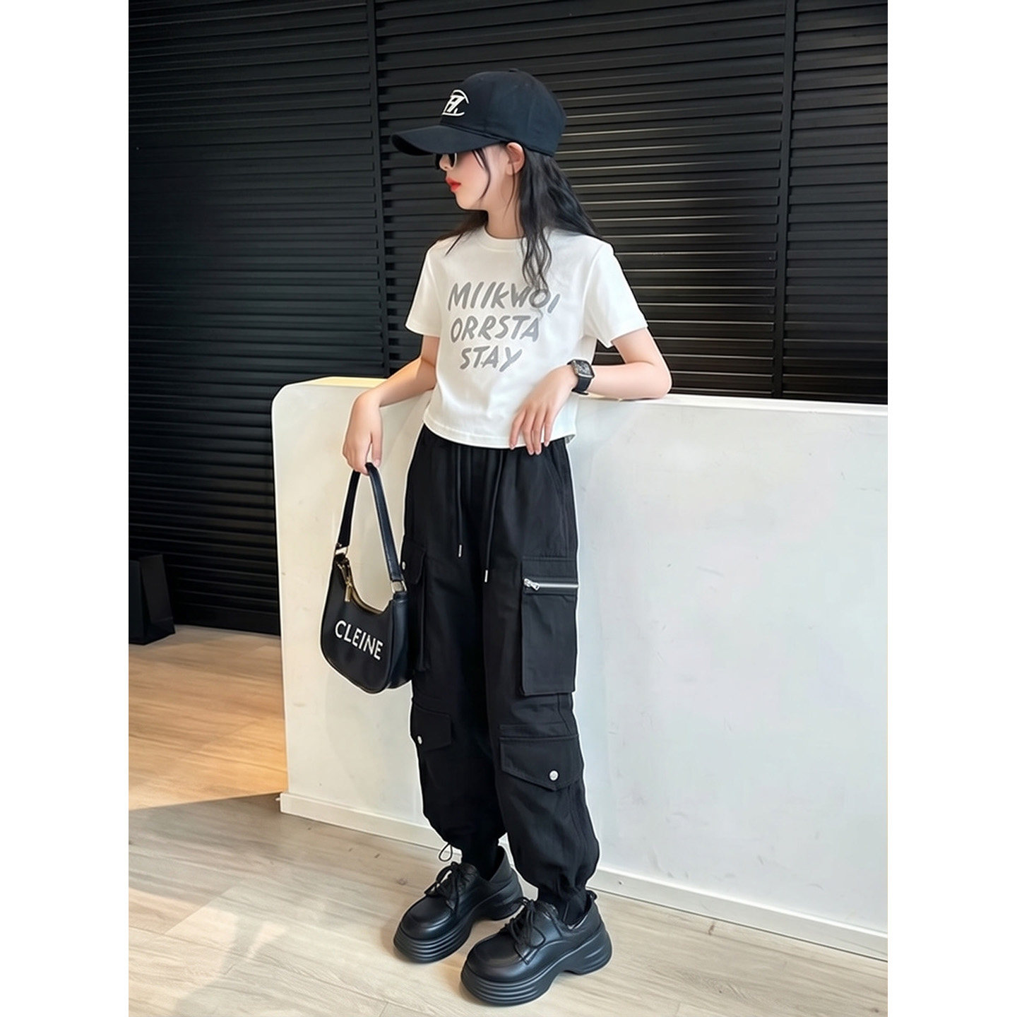 女童工装裤夏季薄款2025新款儿童韩版裤子夏季女孩大童速干阔腿裤