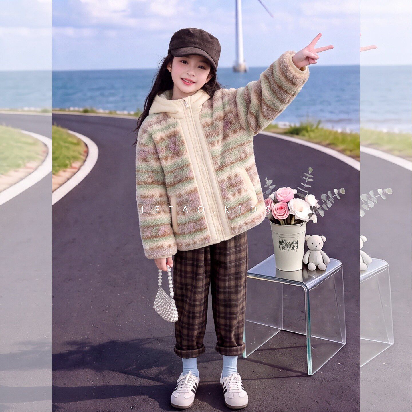 女童冬装加厚棉衣新款儿童加绒毛毛衣外套时髦小女孩保暖连帽棉袄