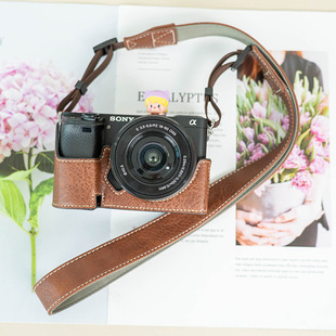 索尼A6400保护套A6700相机包A7C2皮套A7C二代底座包A7M4A7R5配件