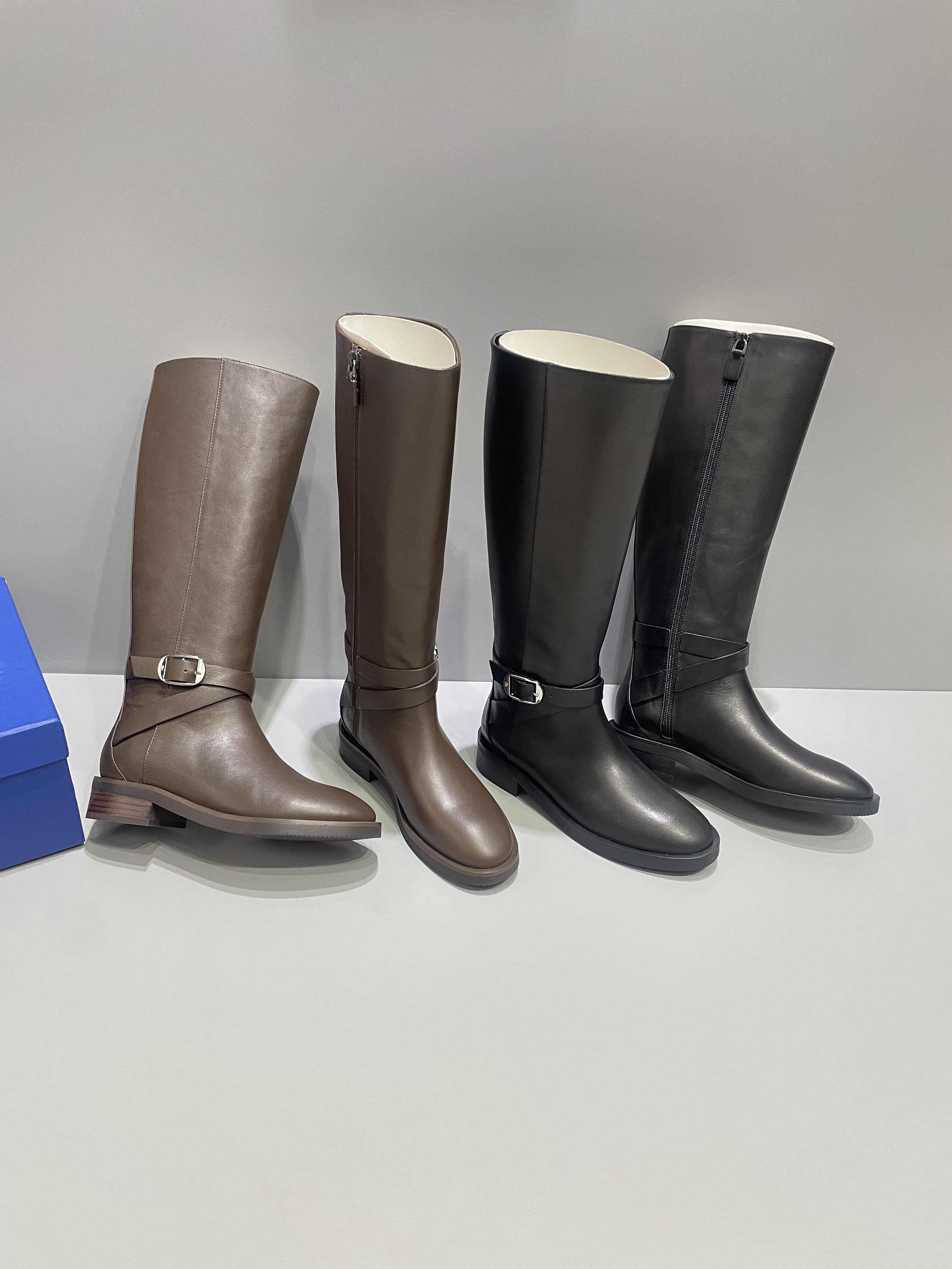 2025新款真皮骑士靴皮带扣高筒靴圆头侧拉链长筒靴及膝靴