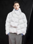 可拆卸围巾领羽绒服女短款 江南 秋冬新款 白鸭绒面包服白月光外套