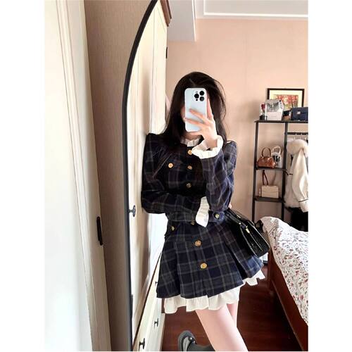 大码微胖mm连衣裙女春夏法式高级感小香风西装新款收腰显瘦多巴胺
