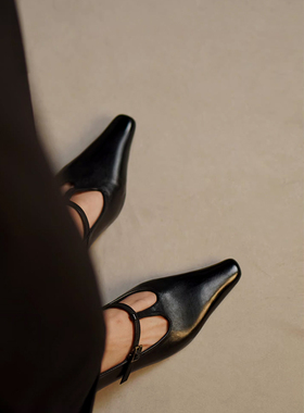 Le' Queen 法式 时髦B入 水洗马皮女巫奶奶鞋粗跟T型扣玛丽珍单鞋