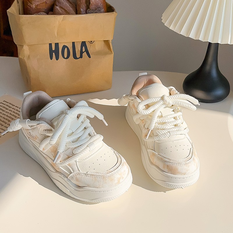 原创厚底百搭设计感奶fufu小白鞋女2025新款小众板鞋印染面包鞋