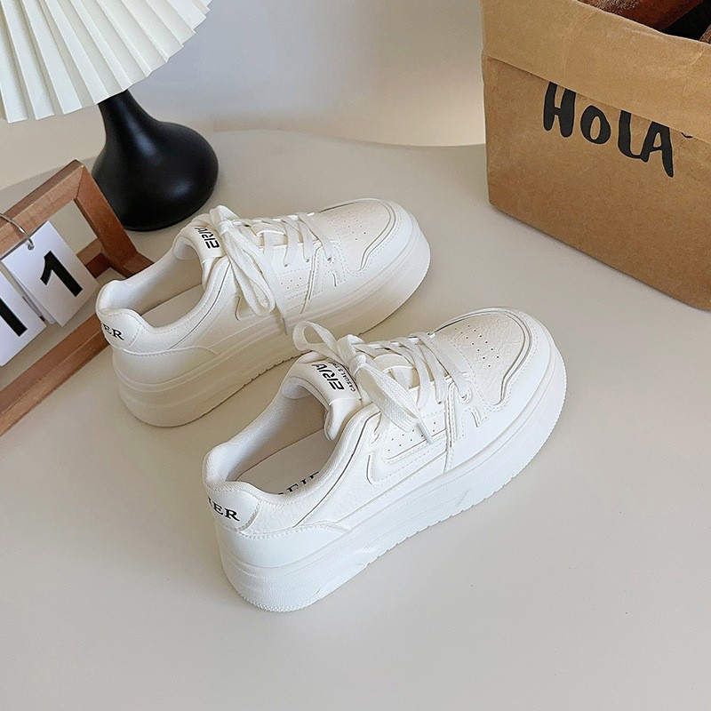 松糕底百搭小白鞋女2025新款韩版时尚增高运动板鞋透气休闲面包鞋