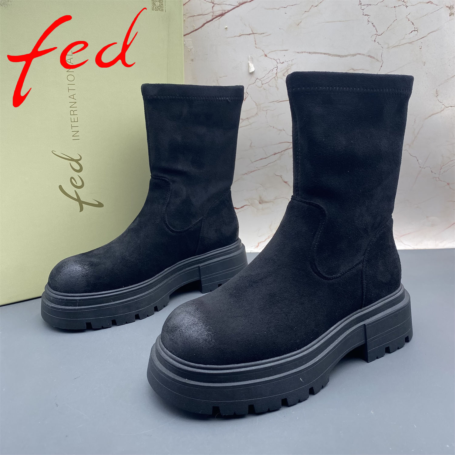 37码fed/艾芙伊迪撤柜断码处理女鞋圆头轻便平跟防滑套筒时尚短靴