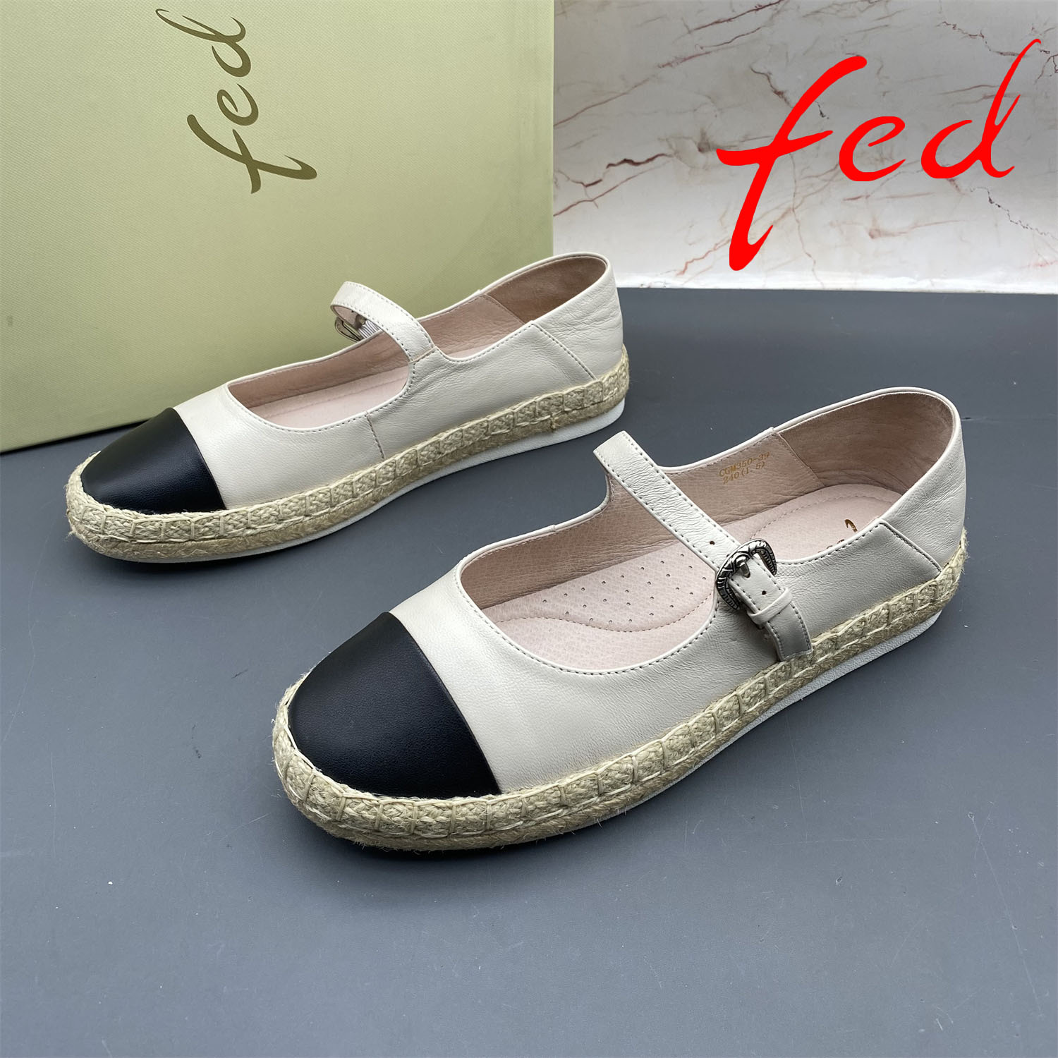 38码fed/艾芙伊迪撤柜断码羊皮女鞋平跟防滑扣带浅口玛丽珍单鞋