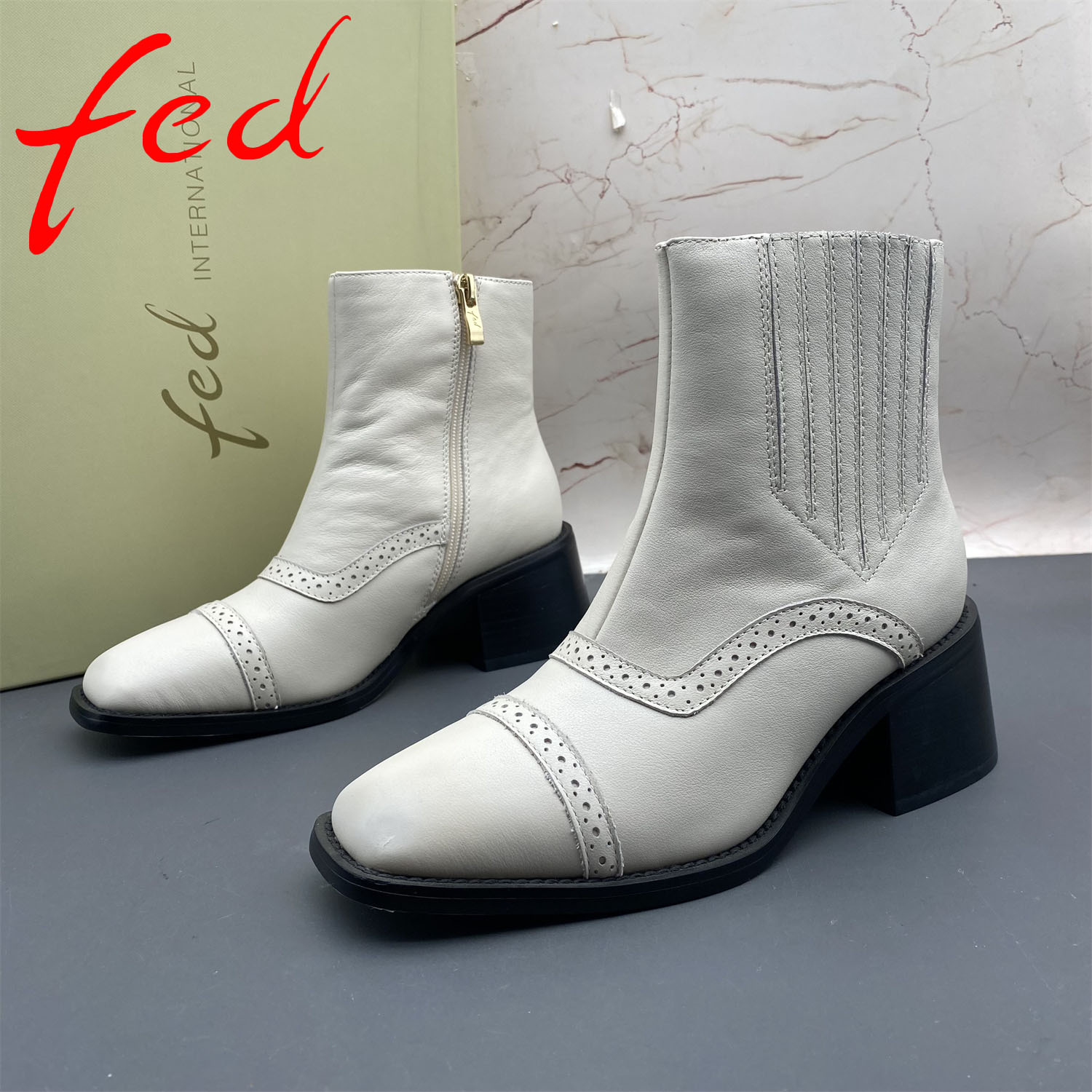 34码fed/艾芙伊迪撤柜断码牛皮女鞋拉链系带加绒棉鞋方头粗跟短靴