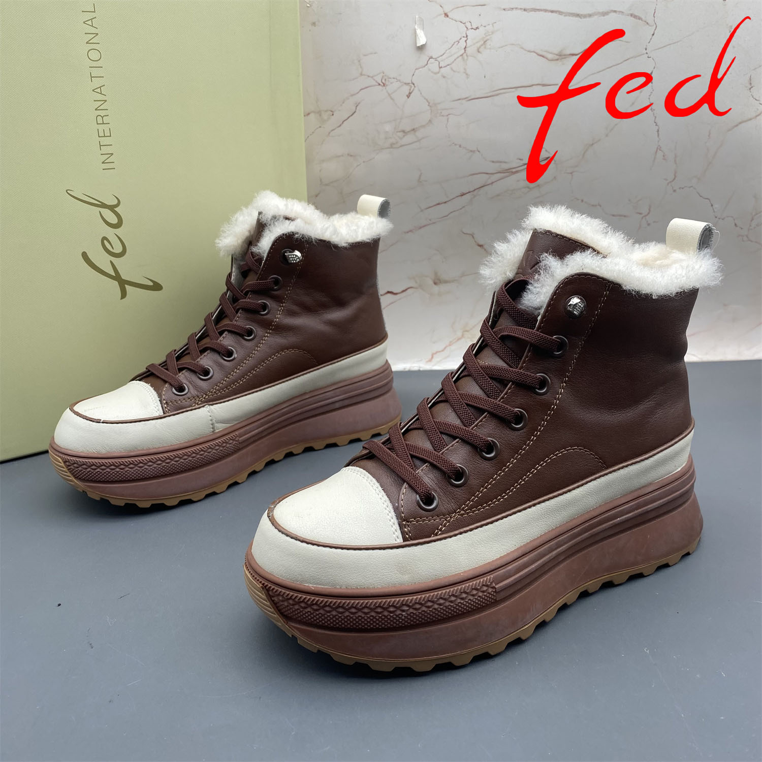 36码fed/艾芙伊迪撤柜断码牛皮女鞋加绒棉鞋圆头平底防滑冬季短靴