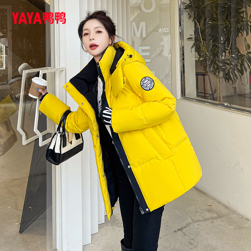 鸭鸭羽绒服女2022年冬新款短款连帽时尚潮流工装百搭保暖外套D