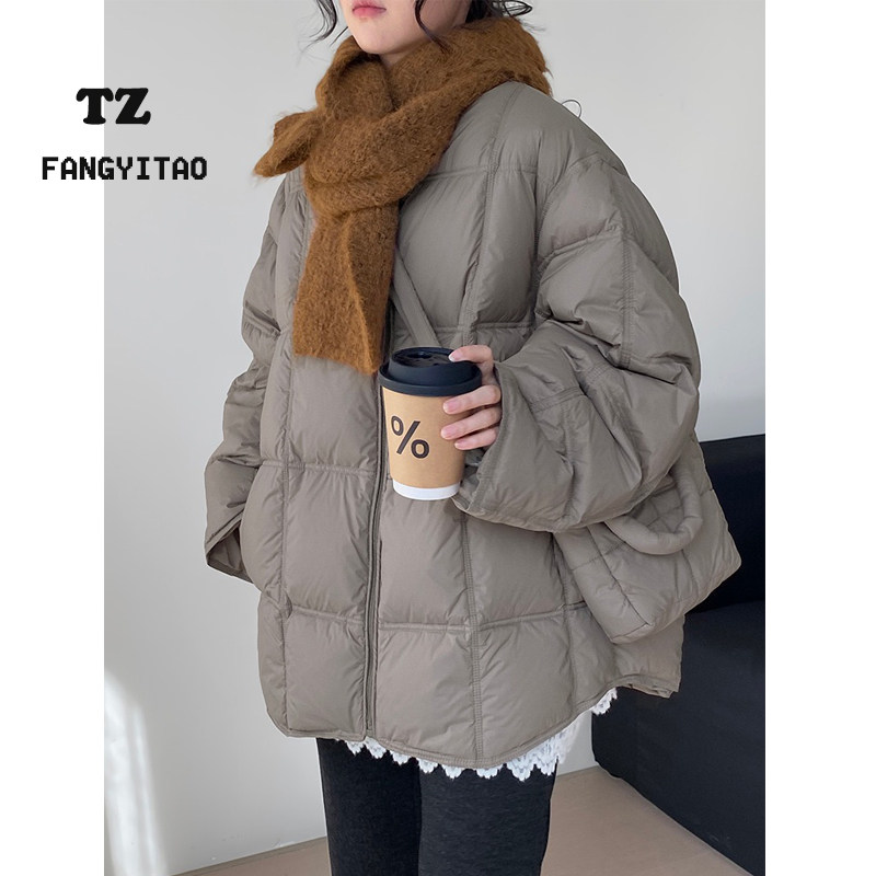 泡芙羽绒服女2025冬装新款加厚方格圆领超轻短款白鸭绒外套带包包