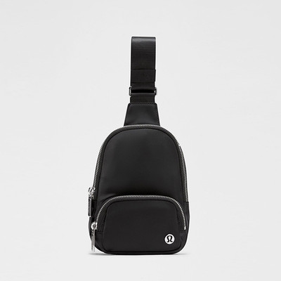 Everywhere 小款斜挎包丨lululemon丨LU9CS4S