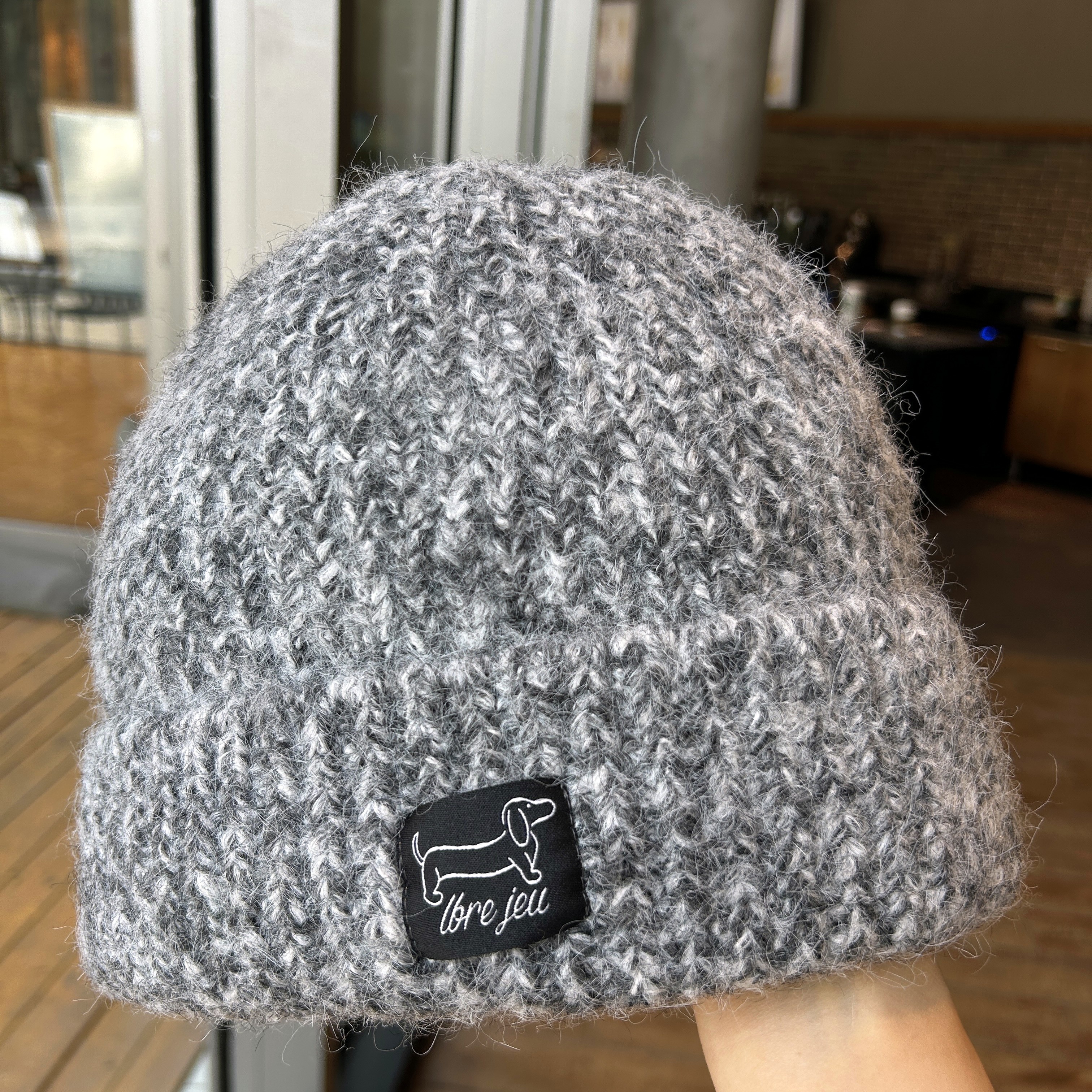 韩版腊肠小狗羊毛混纺针织帽