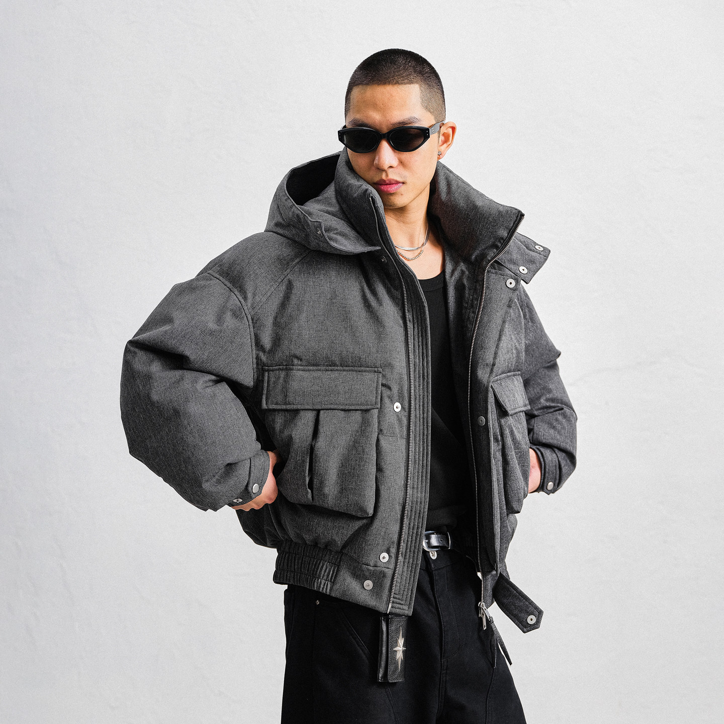 90白鸭绒极寒过冬连帽羽绒服男