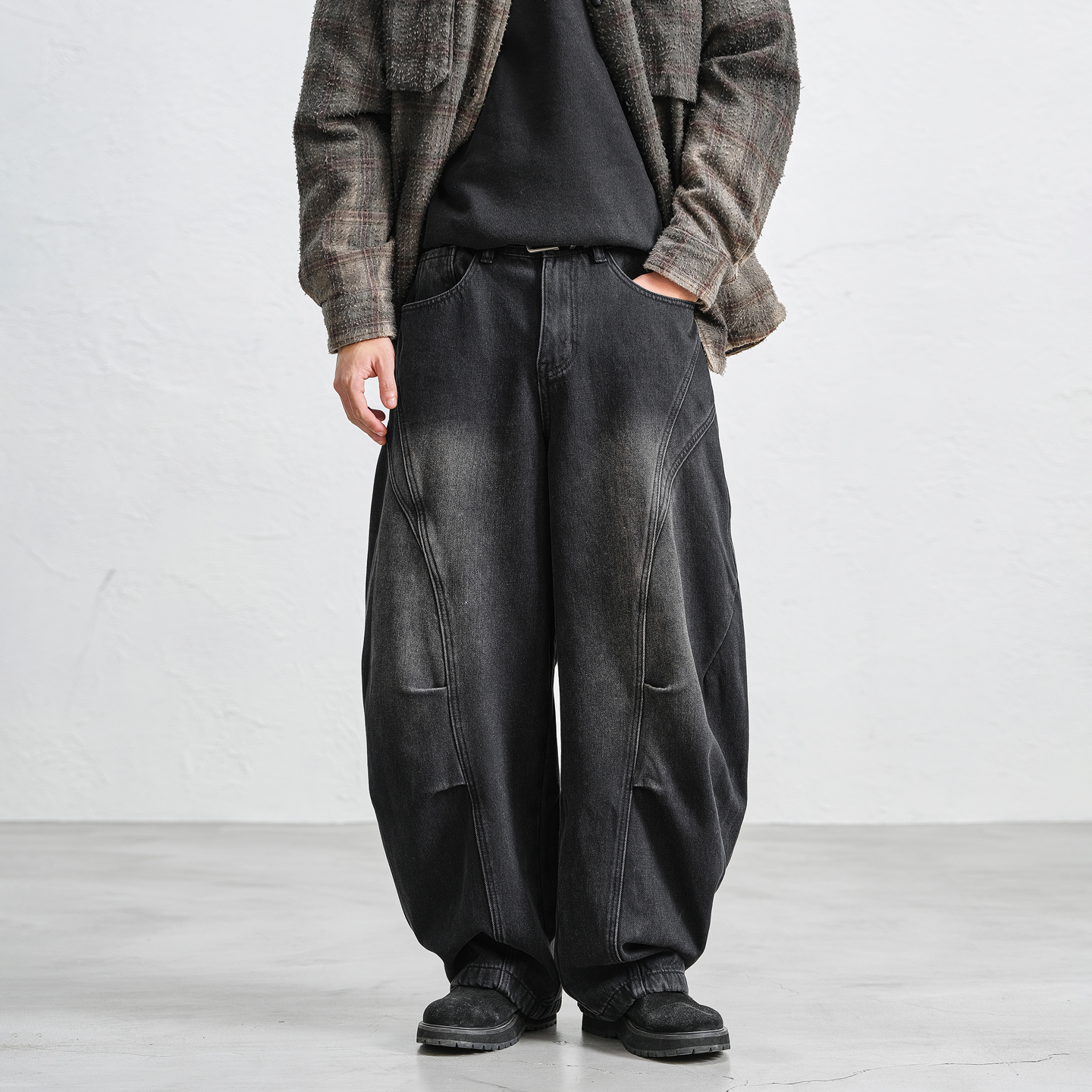 JUPSTUDIO立体裁剪做旧牛仔裤男