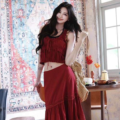 AZure温柔复古红色吊带背心半裙