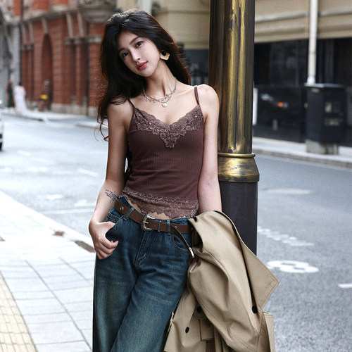 显瘦外穿好搭配蕾丝吊带AZure