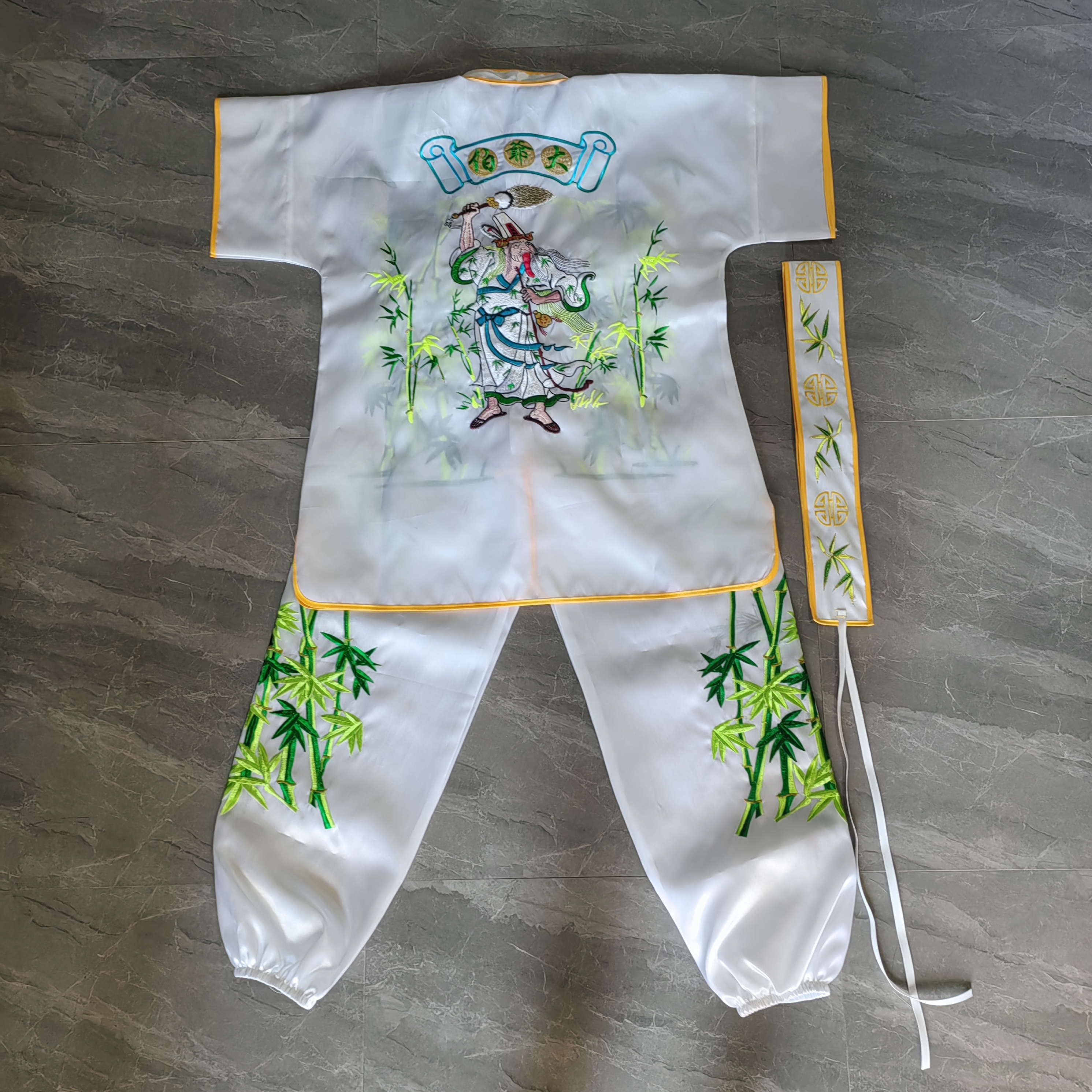 新款热卖大二爷伯袍一见发财大爷服饰天下太平二爷刺绣乩童袍定制