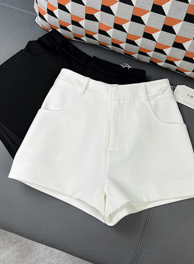 丁妮妮自制高腰白色短裤女秋冬a字黑色显瘦休闲西装短裤热裤靴裤