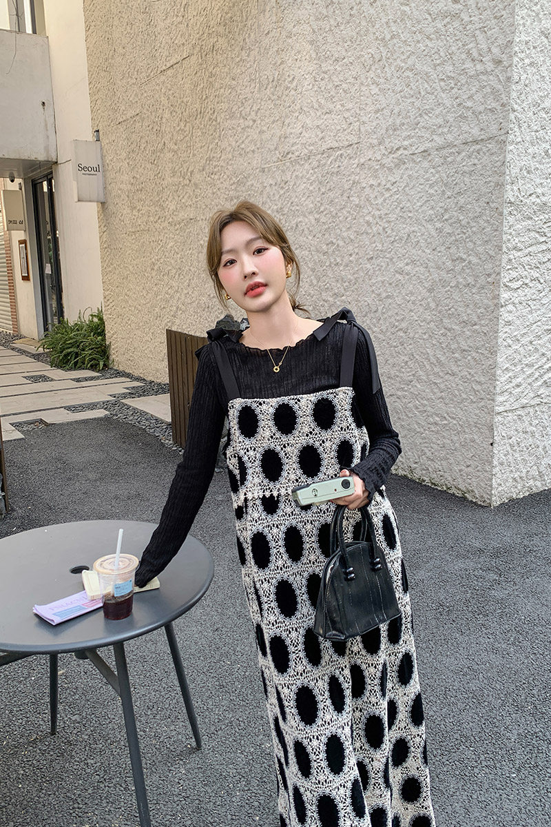 【春装有货】黑色打底+丝绒刺绣背带裙两件套2D079-8913P185控258,女装套装/套裙,浙宝129