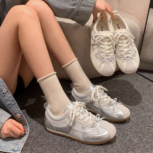 秋上新德训鞋女2026新款秋季平底