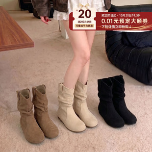 贾不假短靴女2026新款秋冬季韩版复古圆头堆堆靴内增高褶皱套筒靴