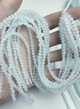 S161卡4.5浅天蓝玻璃猫眼尖珠10条