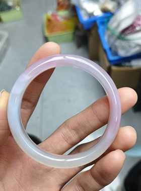 56圈口玛瑙手镯一条k204