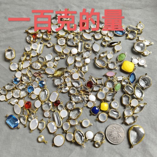 9335 100克铜包边塑料钻吊坠项链配件