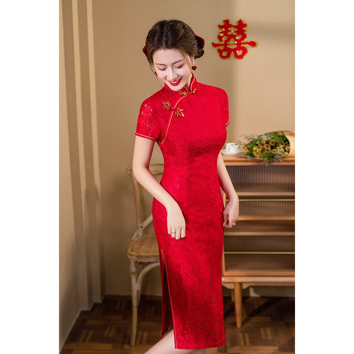 红色外嫁女回娘家旗袍2025新款年轻款中国红公司年会礼仪走秀礼服