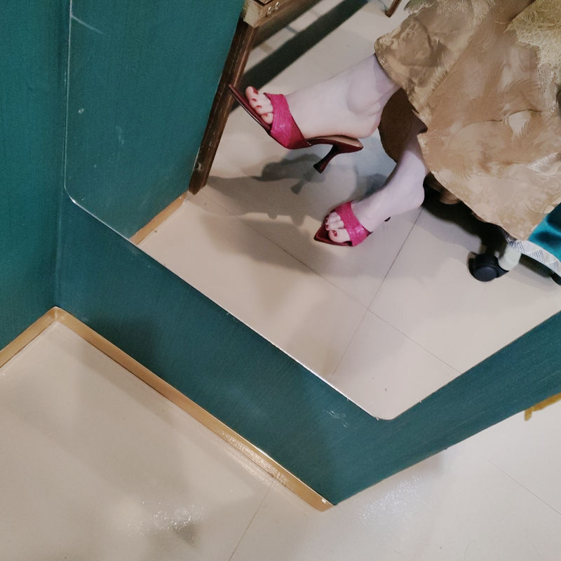 尖头露趾中跟半拖鞋女外穿新款高跟性感蕾丝网纱细跟套脚欧晚风鞋