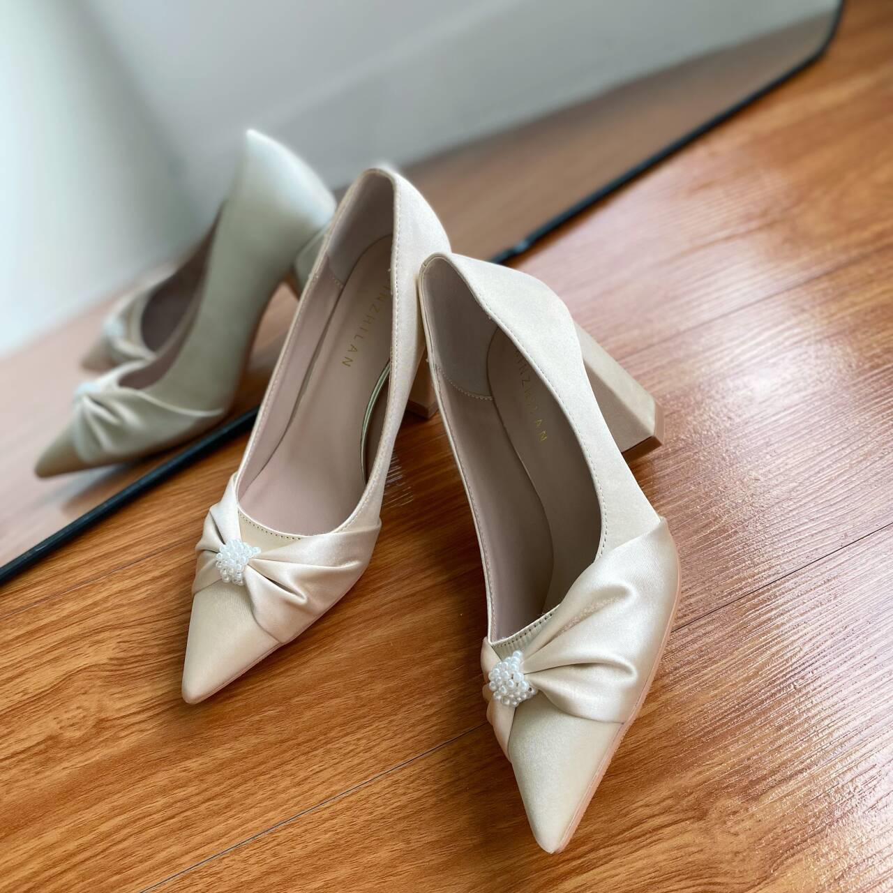 气质优雅成人礼粗跟单鞋