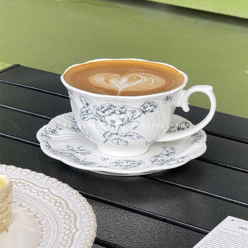 法式复古雾蓝玫瑰浮雕陶瓷杯碟套装轻奢风设计热拿铁拉花咖啡杯碟