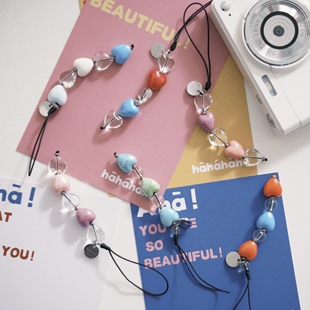 hahahaha有情绪.“偏爱”高级感原创爱心手机链条短挂链挂绳吊坠